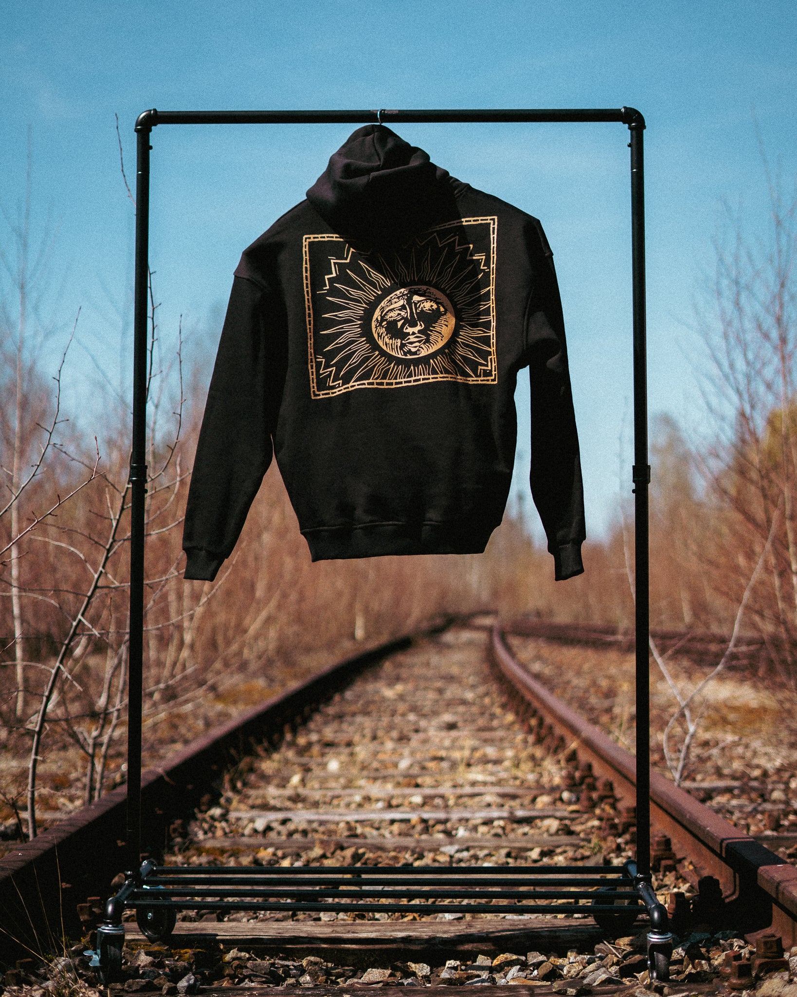 SPIRIT OF THE OCEAN | HOODIE SUNSHINE