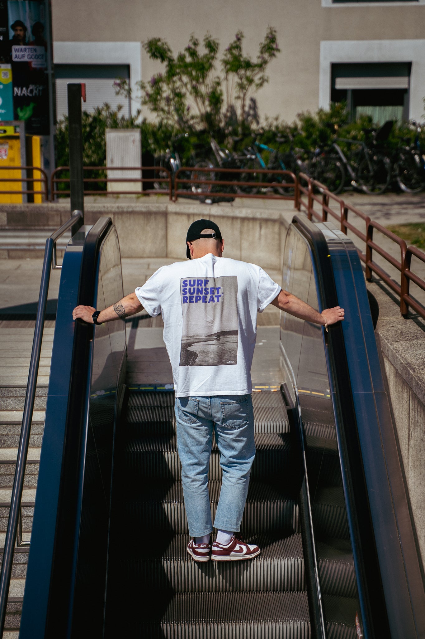 SPIRIT OF THE OCEAN | T-Shirt SURF SUNSET REPEAT