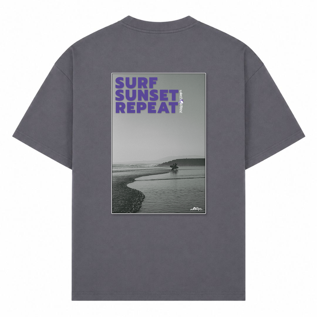 SPIRIT OF THE OCEAN | T-Shirt SURF SUNSET REPEAT - dark grey - Rueckseite